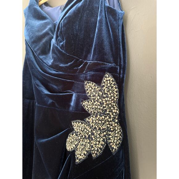 Alex Evenings Off the Shoulder Velvet Gown Sweetheart Neckline Imperial Blue 10 - Picture 7 of 13